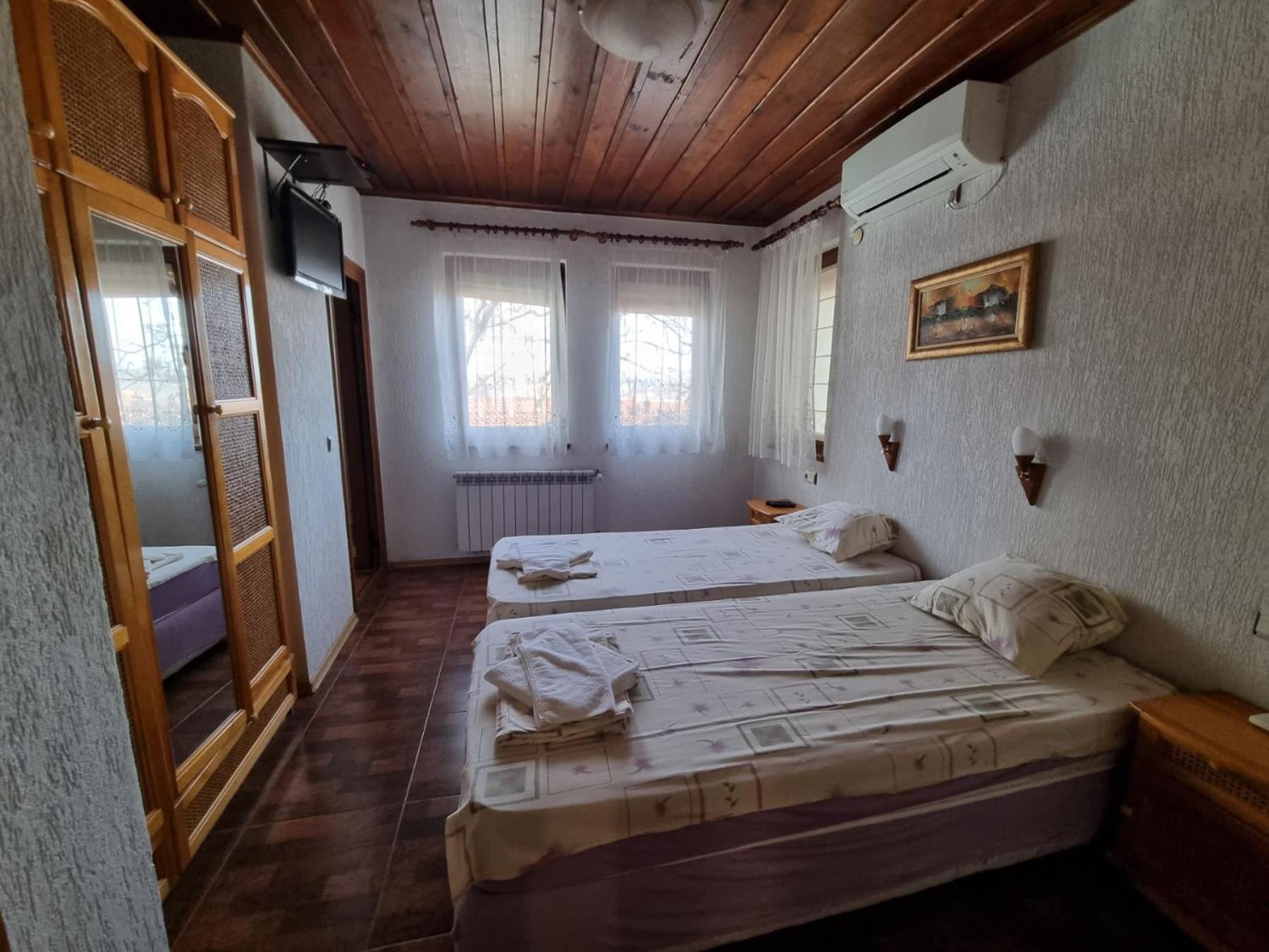 Къща За Гости Билдникс Malko Tŭrnovo المظهر الخارجي الصورة